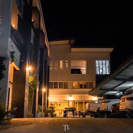 Dselin Boutique Hotel & Nails Nan Exterior foto